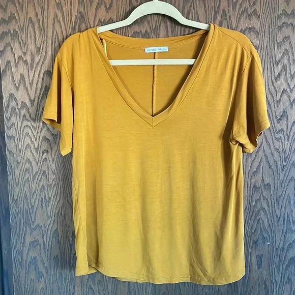 Zara Mustard V Neck M‎ - Picture 1 of 3